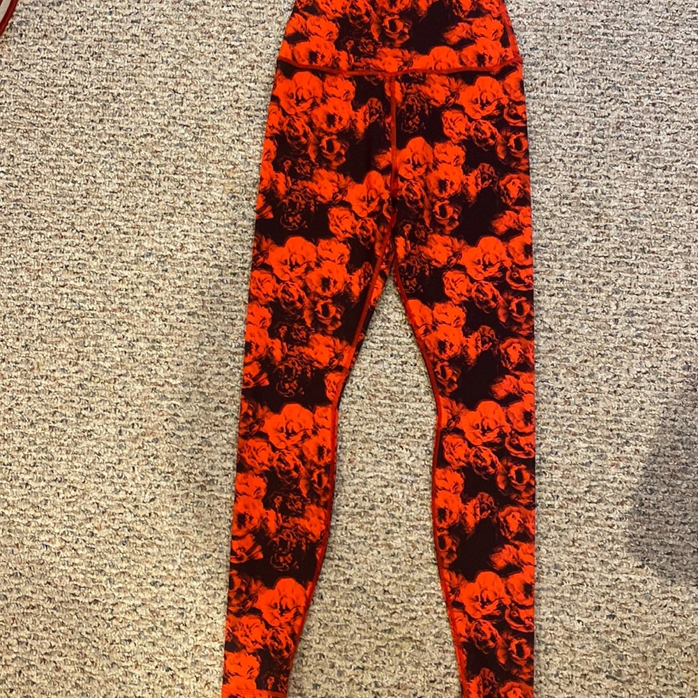 Alo Leggings